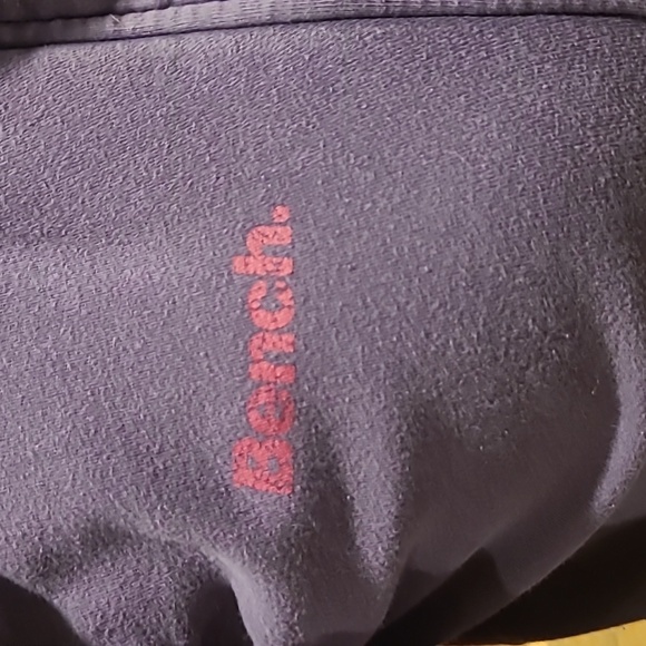 Bench sweater size medium - Picture 2 of 4